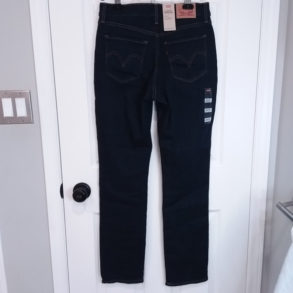 Women's Levi's Classic Straight Mid Rise Jeans 27W by 30L New with Tags - Picture 7 of 12